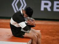 FB赛事直播-美国网球队绝地反击世界网球队，阿尔卡拉斯绝境逆转的简单介绍