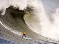 FB体育赛事-厄瓜多尔对阵哥伦比亚，孔德持续制造杀伤，南美足球的战术博弈