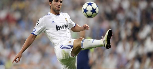 FB体育-安赛龙状态火热难掩光芒，德国队轻取泰国队展团队实力