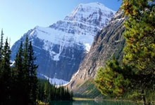 FB体育官方网站-欧国联超级对决：球队奋力一搏