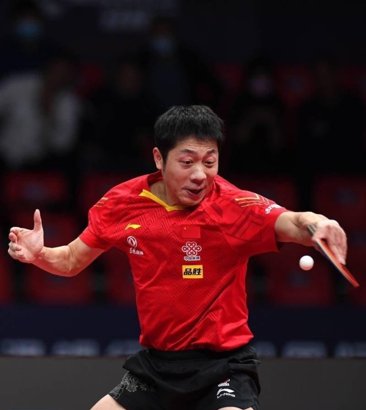 英国乒乓球队险胜中国乒乓球队，许昕惊艳世界