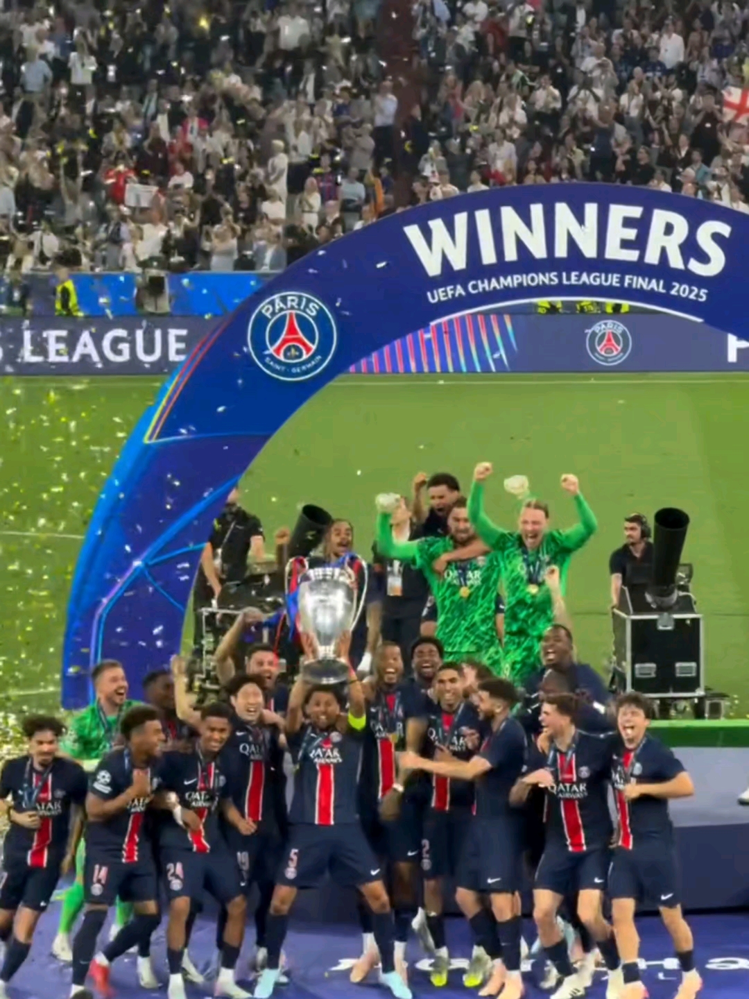 巴黎圣日耳曼全队高位压迫战术受好评，未来可期的简单介绍