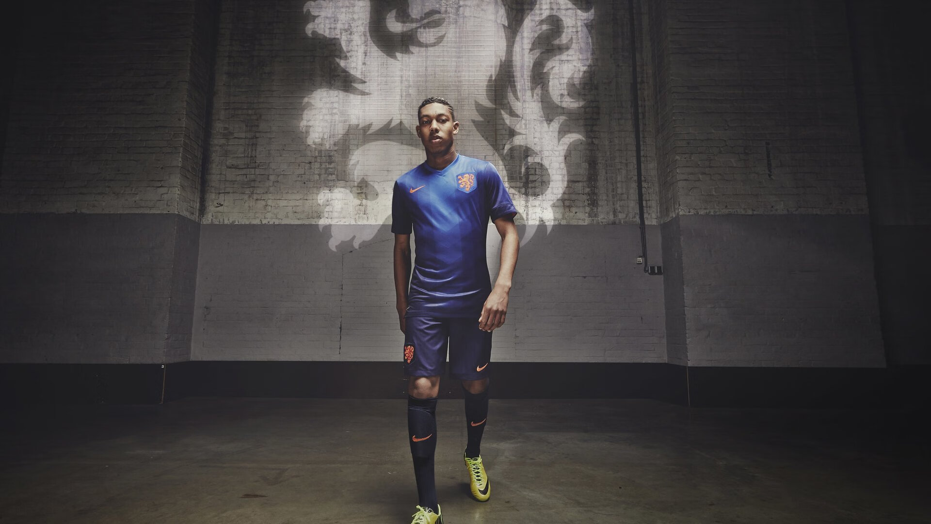 从绿茵战术到全球舞台,爱尔兰式防守的艺术与坎特的终极征途